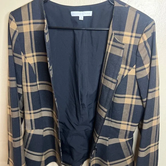Plaid Tan Preston New York Women's Blazer Jacket - Picture 5 of 5